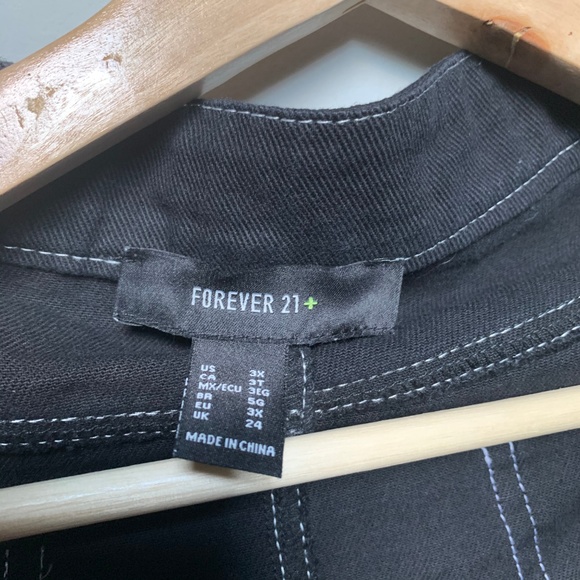 Forever 21 plus size (3X) black skirt - Picture 3 of 4